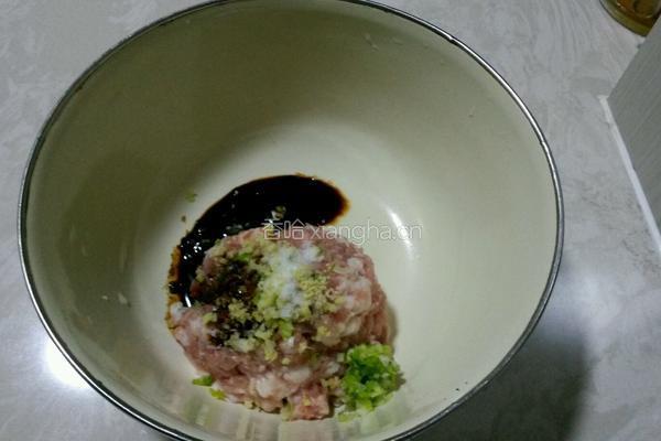 炸茄盒的做法图解2