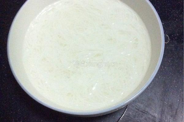 鲜虾菜心的做法图解1