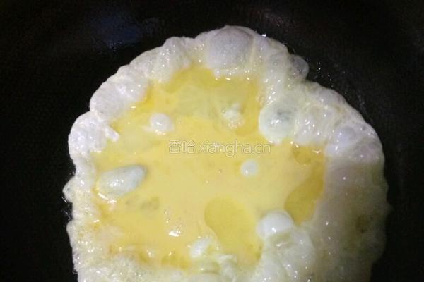 角瓜炒鸡蛋的做法图解2