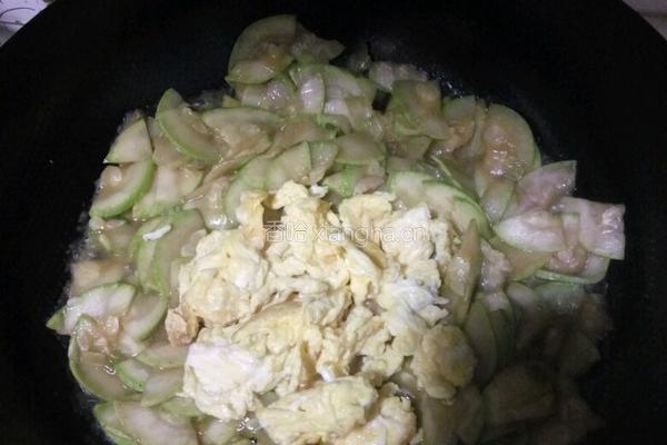 角瓜炒鸡蛋的做法图解5