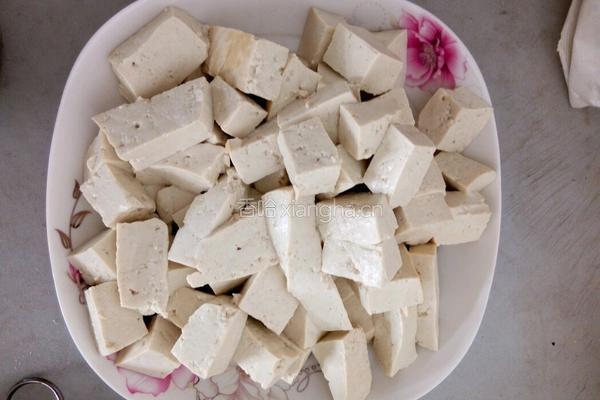 麻辣豆腐的做法图解1