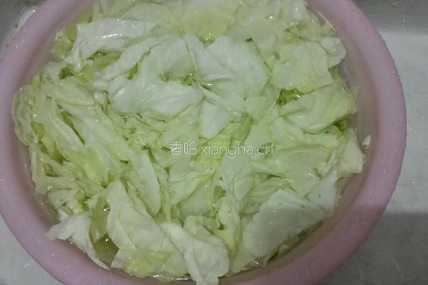 大白菜炖粉条的做法图解3
