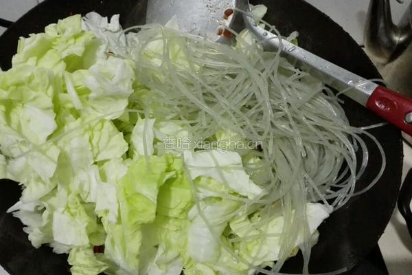 大白菜炖粉条的做法图解10