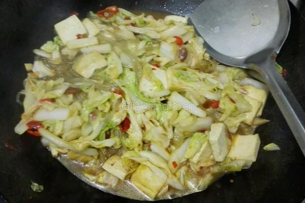 大白菜炖粉条的做法图解12