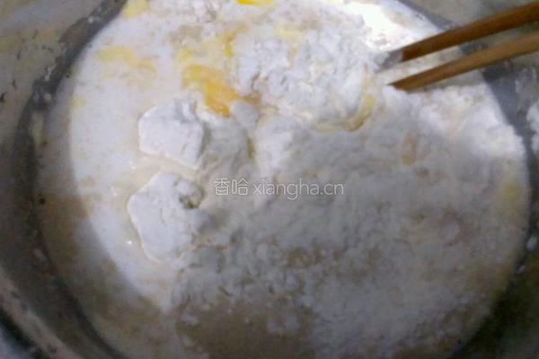 炸油条的做法图解1
