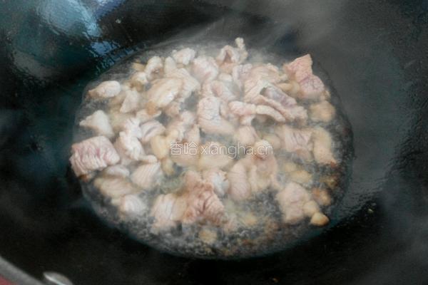 芹菜炒肉的做法图解3
