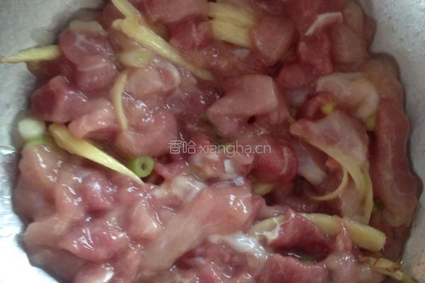 陈皮瘦肉粥的做法图解2