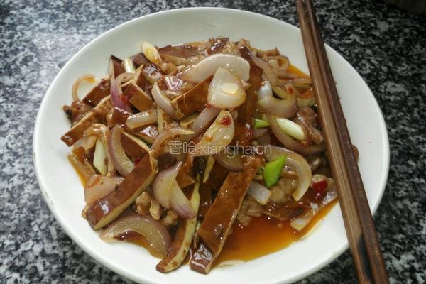 豆干炒瘦肉的做法图解5