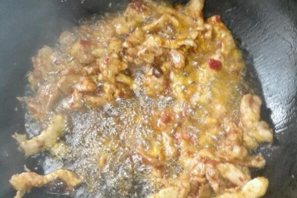 豆干炒瘦肉的做法图解3