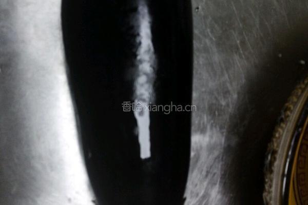 (五彩)虎皮茄子卷的做法图解1