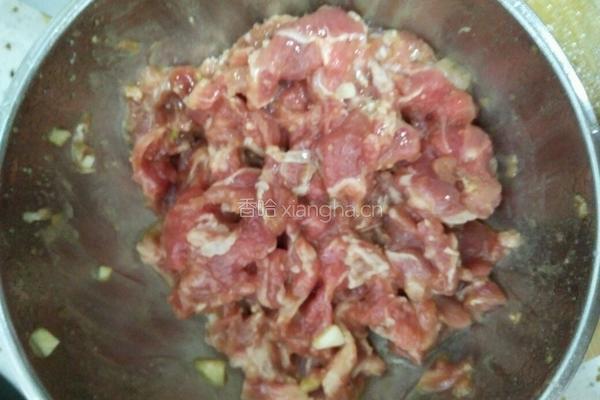 牛肉炒意大利面的做法图解2