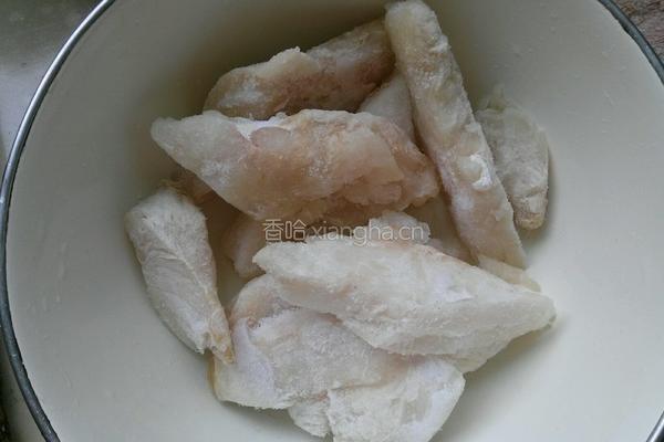 橘香茄汁溜鳕鱼的做法图解1