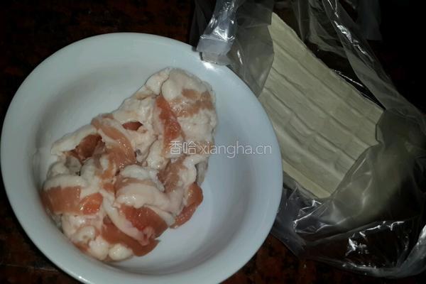 培根豆腐卷的做法图解1