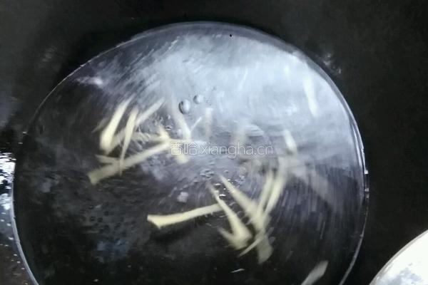 鸡菇瘦肉汤的做法图解5