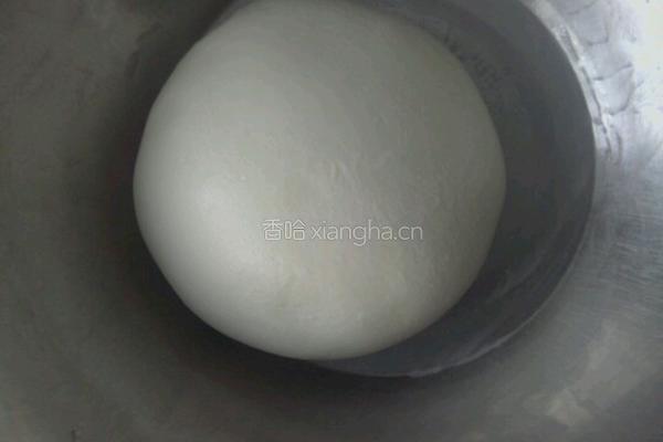 洋葱牛肉水饺的做法图解1