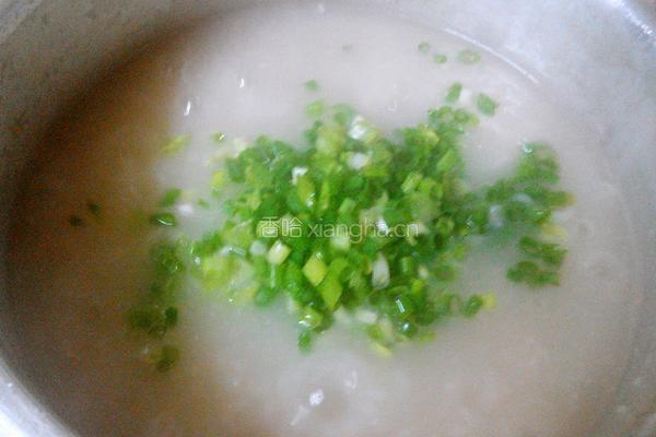 鱿鱼虾干排骨粥的做法图解8