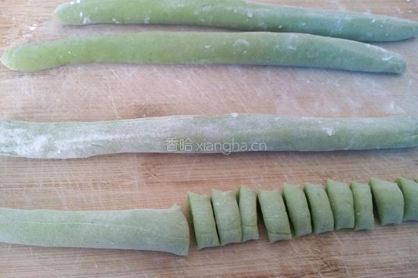 面食猫耳朵的做法图解2