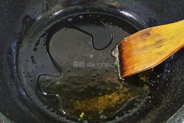 五花肉炖鹌鹑蛋的做法图解2