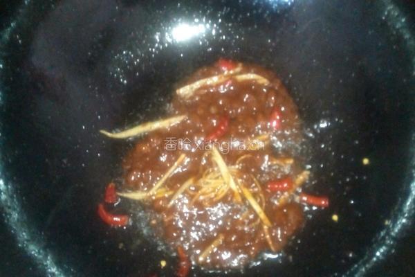 黄豆酱香炒豆干的做法图解6