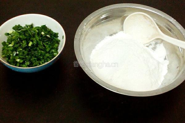 花式韭菜煎饼的做法图解1