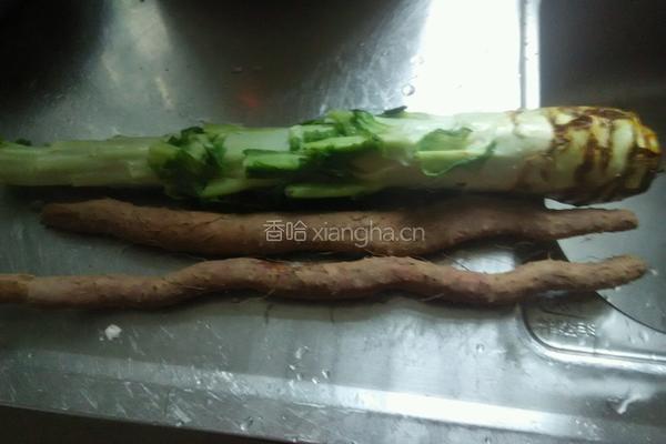 莴笋炒山药的做法图解1