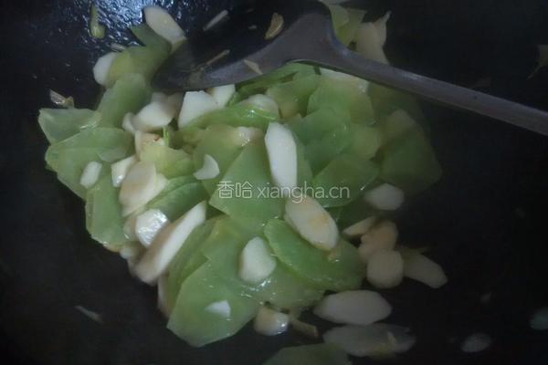 莴笋炒山药的做法图解9