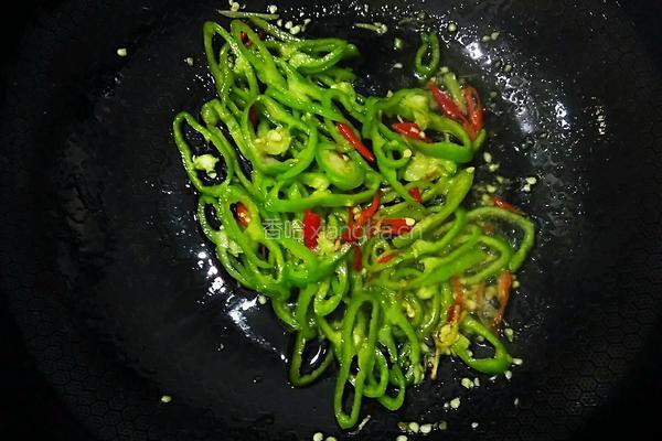 双椒木耳丝的做法图解7
