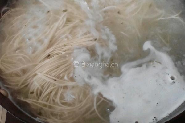 羊肉西红柿汤面的做法图解3