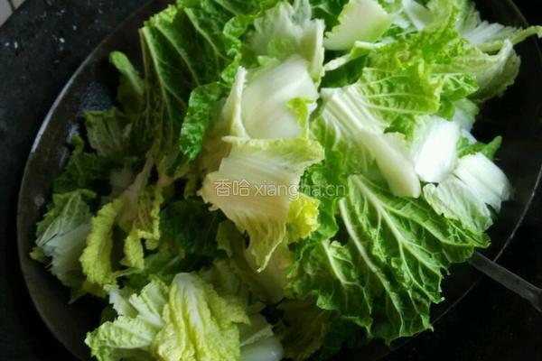 腐皮煮白菜的做法图解3