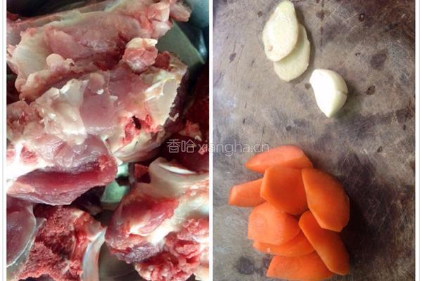 猪骨炖黄花菜的做法图解1