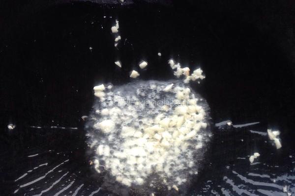 烧肉炒芹菜的做法图解5
