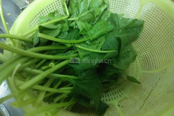 菠菜炒鸡蛋的做法图解1