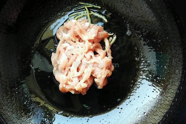 藕丝炒肉段的做法图解6