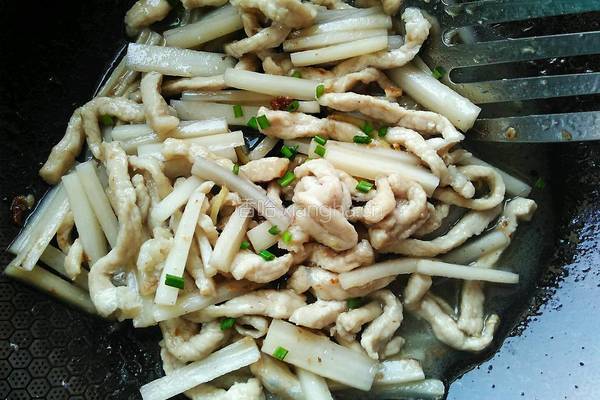 藕丝炒肉段的做法图解14
