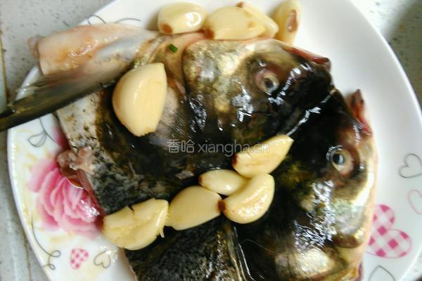 剁椒鱼头的做法图解6