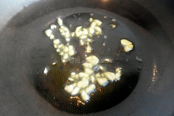 油爆青椒干虾的做法图解3
