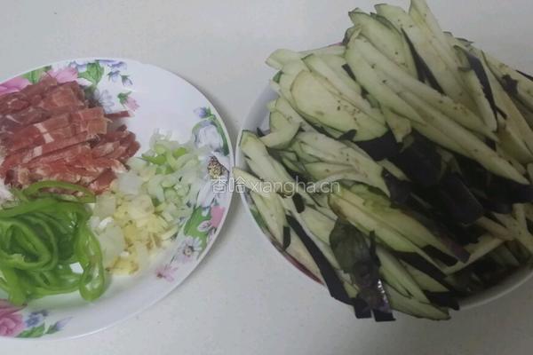 炒茄条的做法图解2