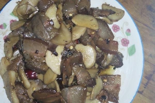 杏鲍菇炒腊肉