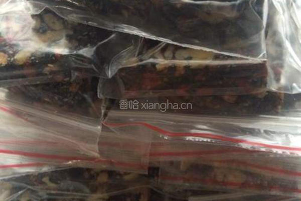 核桃芝麻红枣阿胶糕的做法图解11