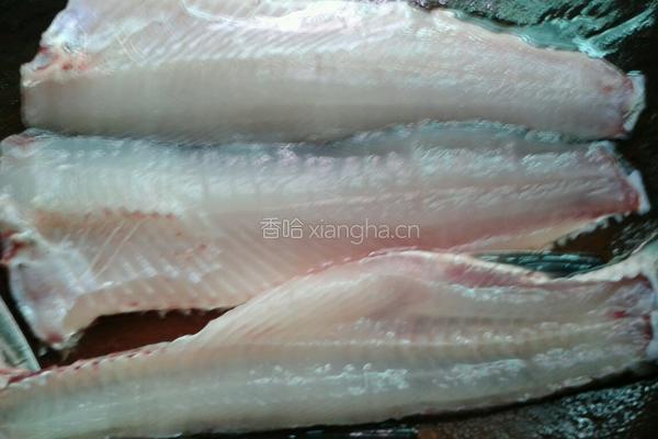 家常版的水煮鱼的做法图解1