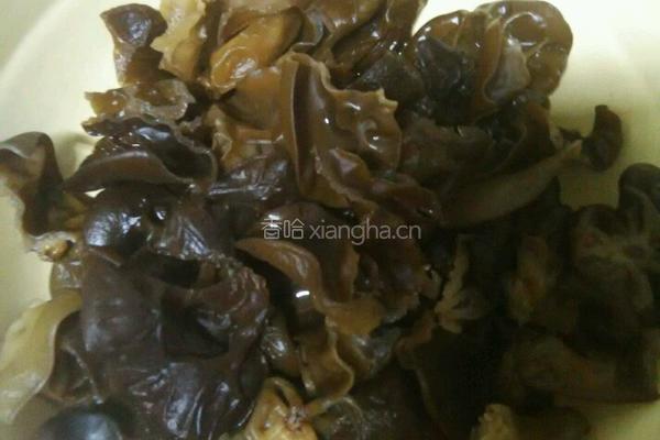 山药炒木耳的做法图解3