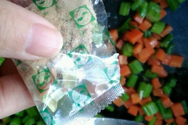 胡萝卜方便面的做法图解5