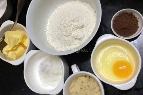 杏仁可可粉饼干的做法图解1