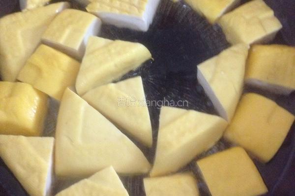 韭香豆腐的做法图解2