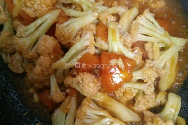 蕃茄烩菜花的做法图解2