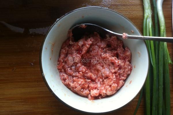 肉末茄子的做法图解2