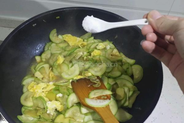 茭瓜炒鸡蛋的做法图解6