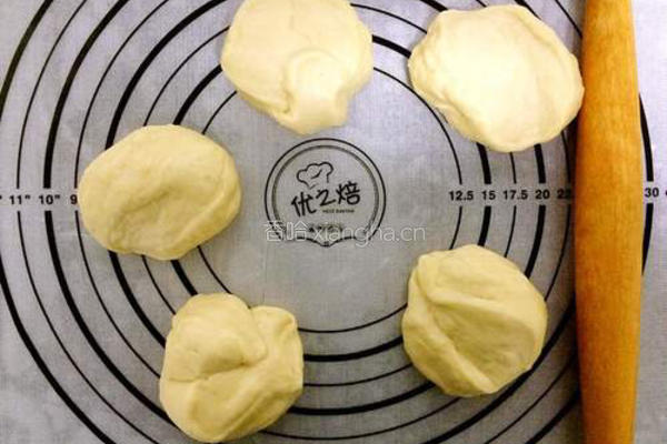 心形椰蓉小面包的做法图解5