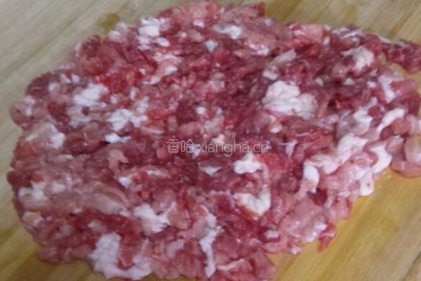 特色肉丸子的做法图解2