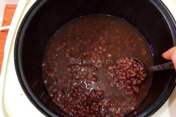 薏米红豆汤的做法图解6